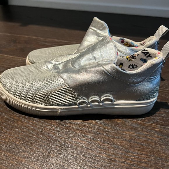 Steve Madden Silver shoes - Picture 2 of 4